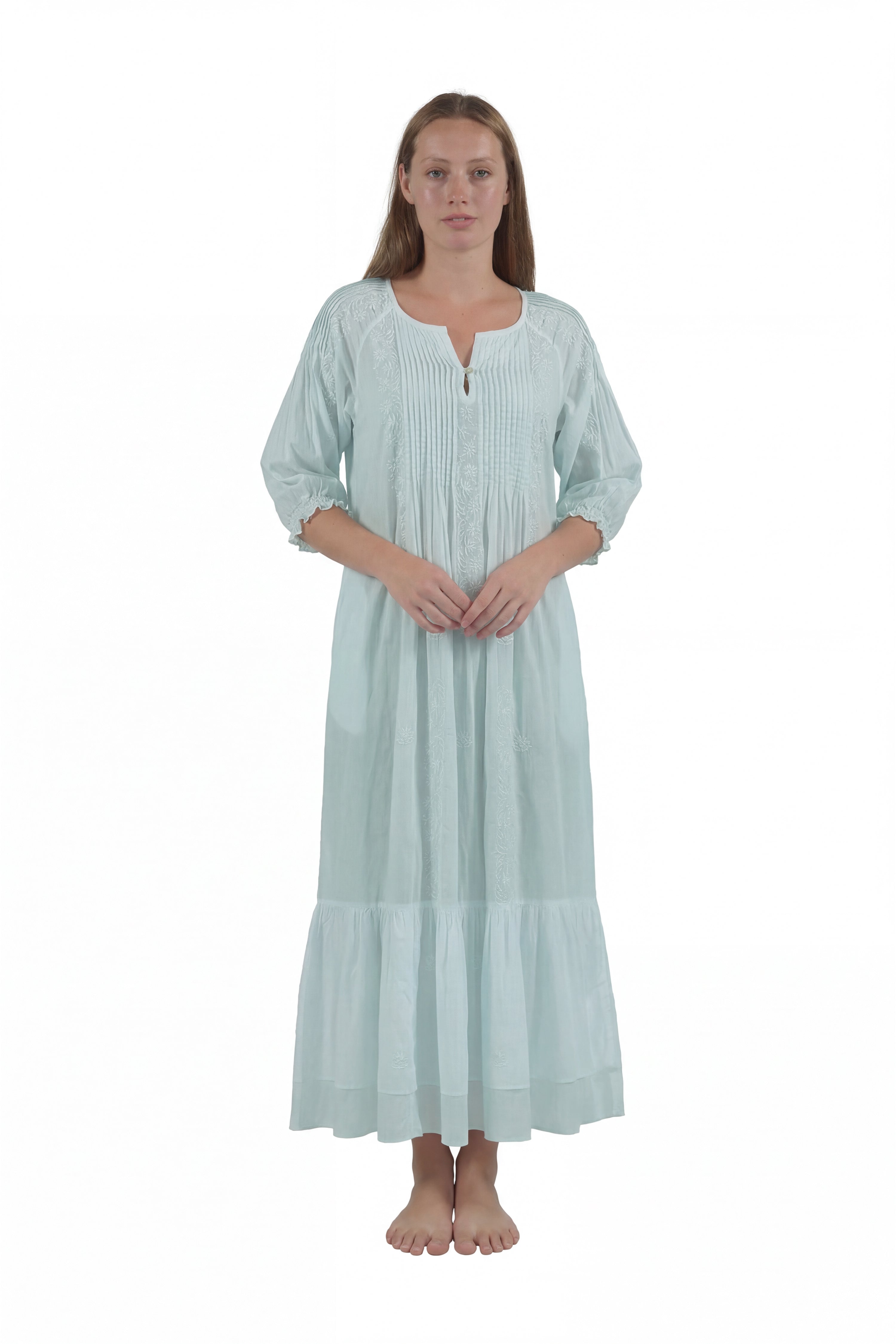 100% Cotton Embroidered Long Sleeve Gown - La Cera