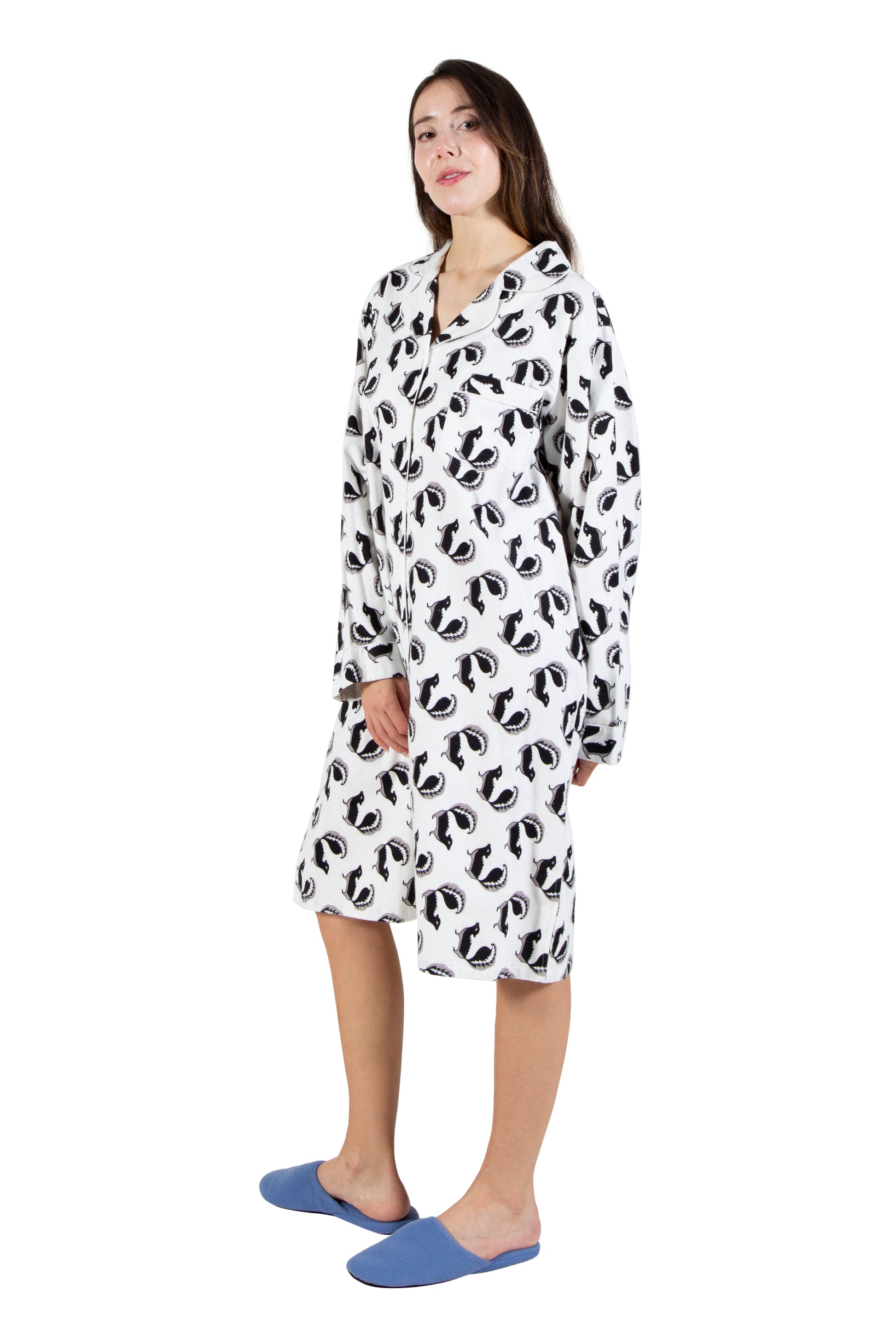 Whimsical Skunk Flannel Night Shirt - La Cera