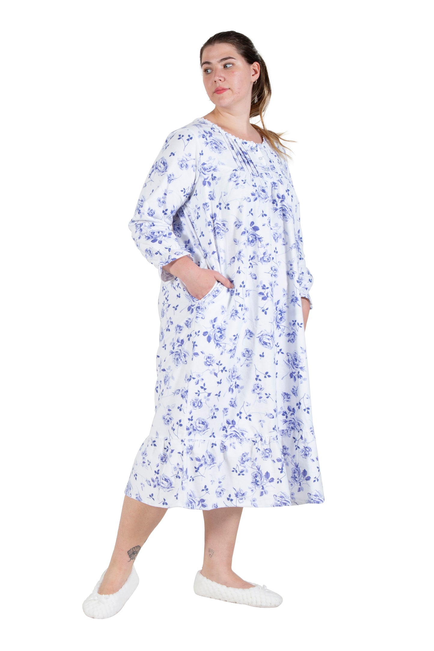 La Cera Plus Size Porcelain Blue Floral Flannel Gown