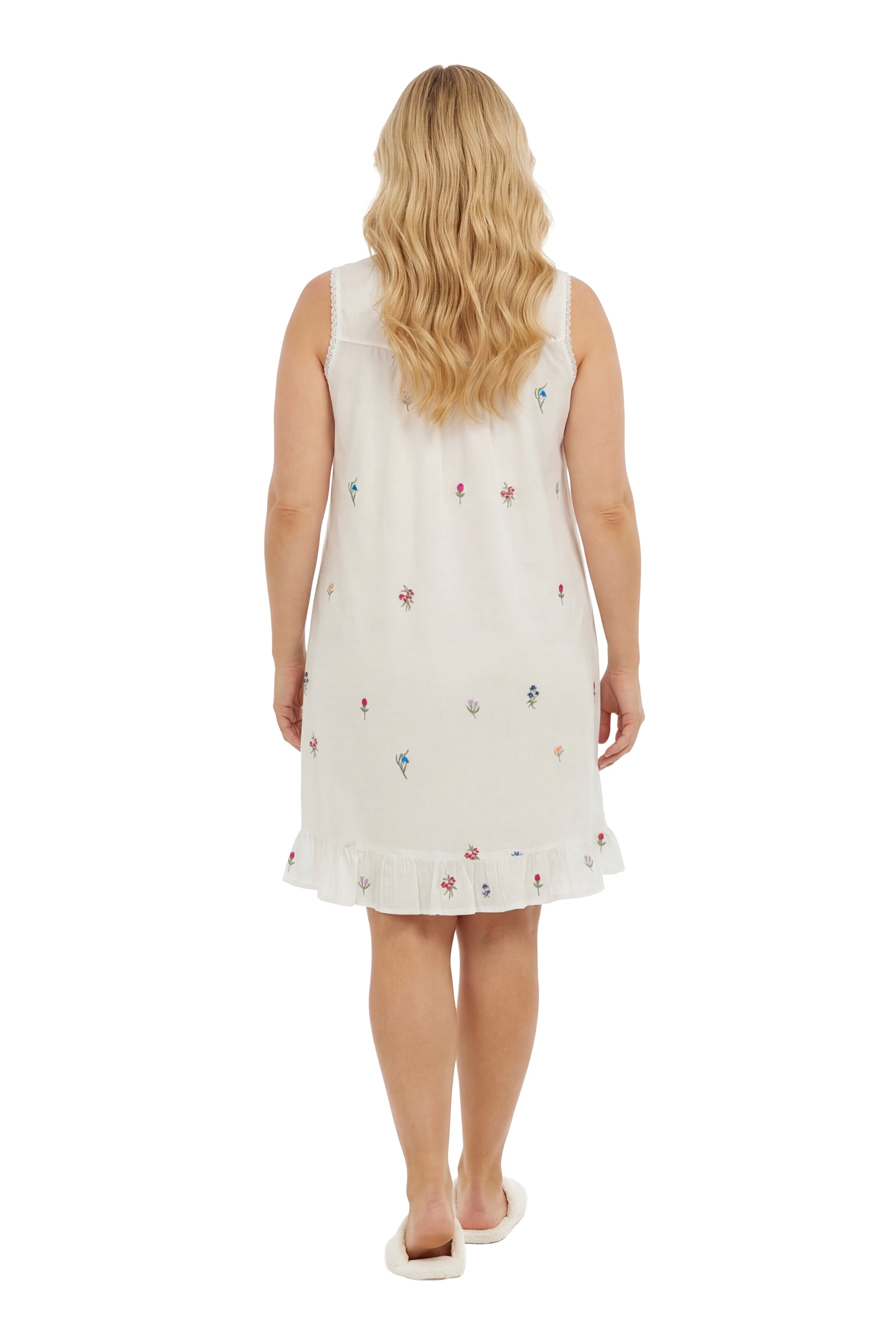 Plus Size La Cera Embroidered Flower Chemise - La Cera