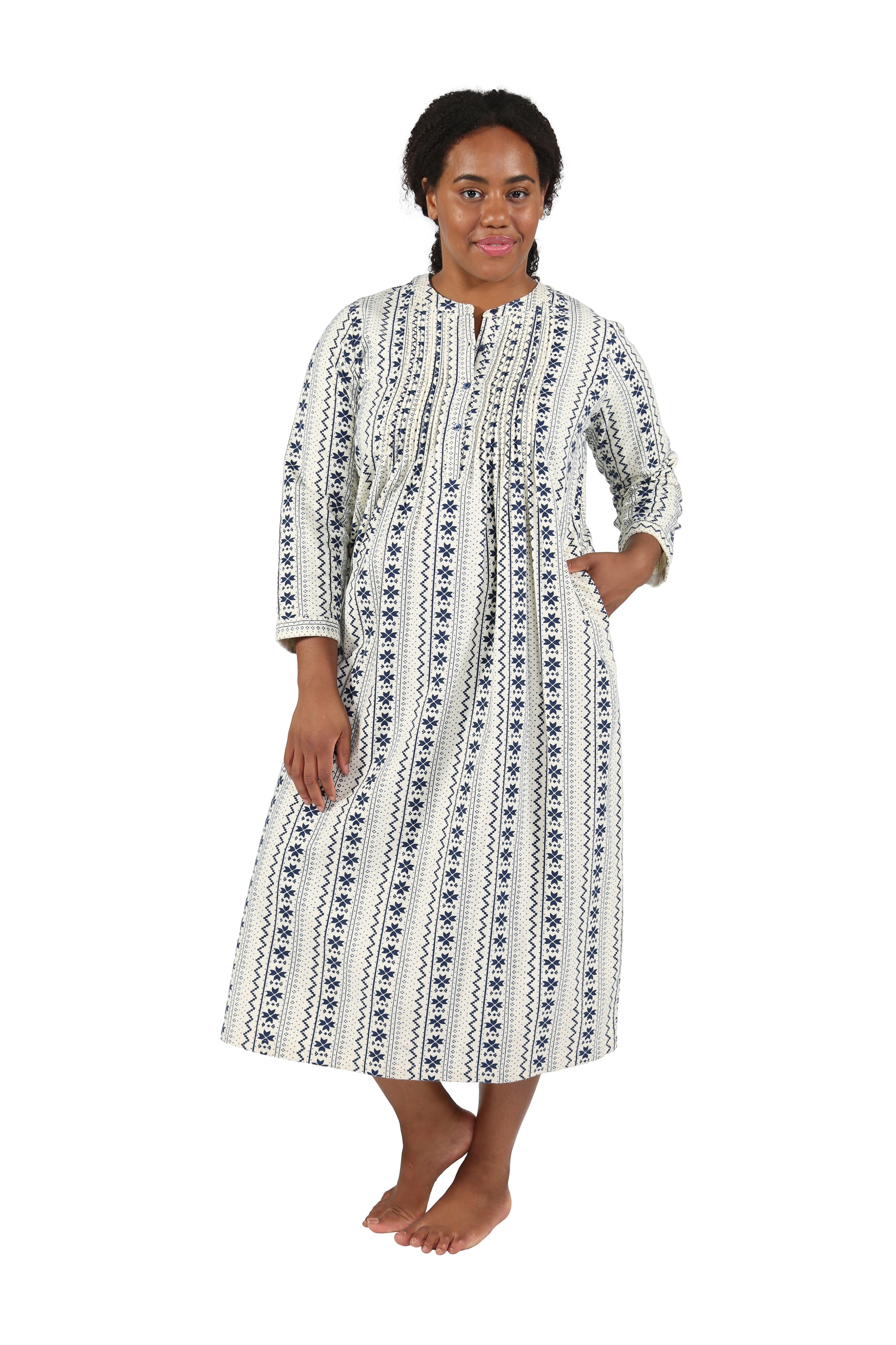 Plus Size Printed Flannel Nightgown With Release Pleats - La Cera