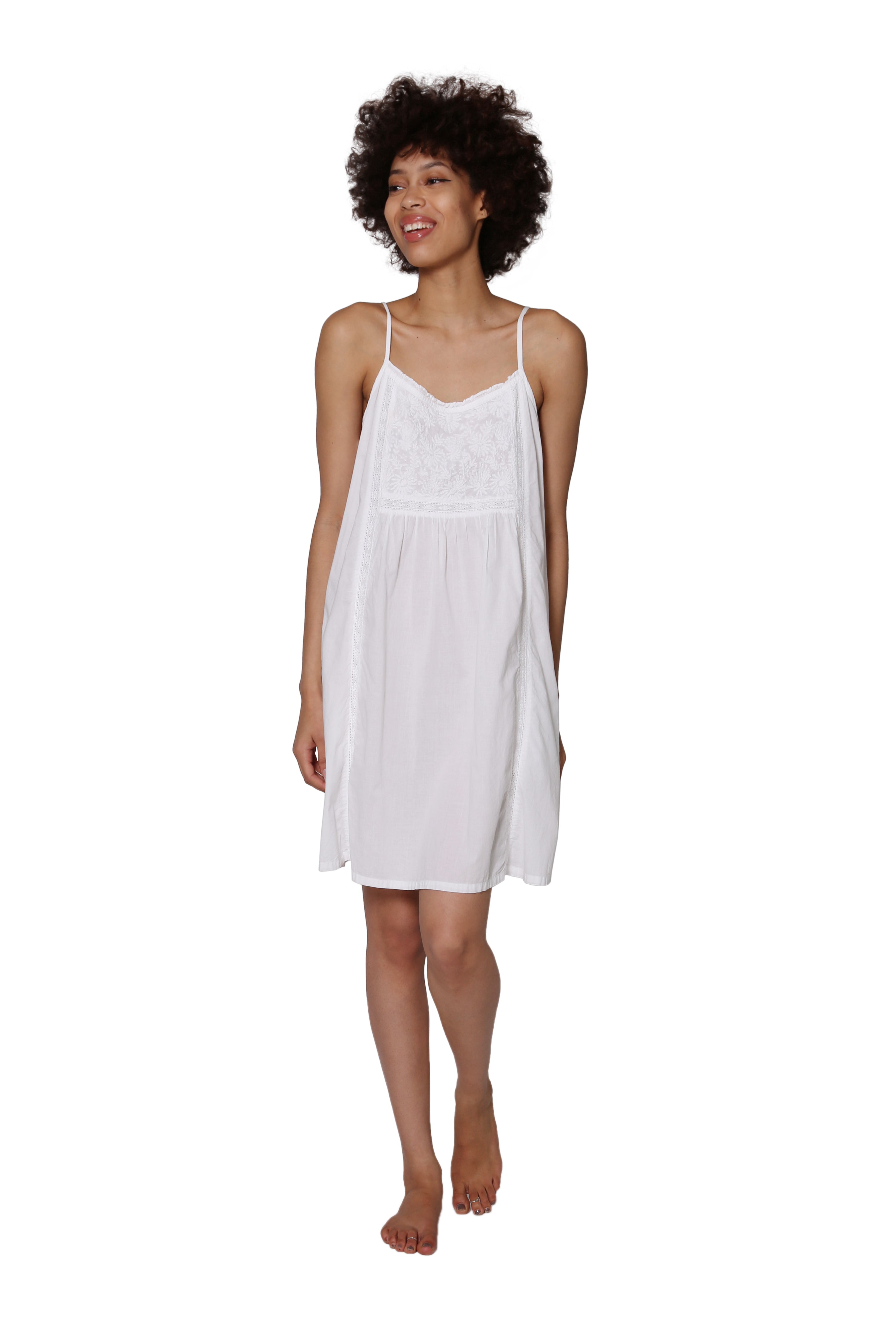 La Cera Embroidered Bib Sleeveless Chemise - La Cera