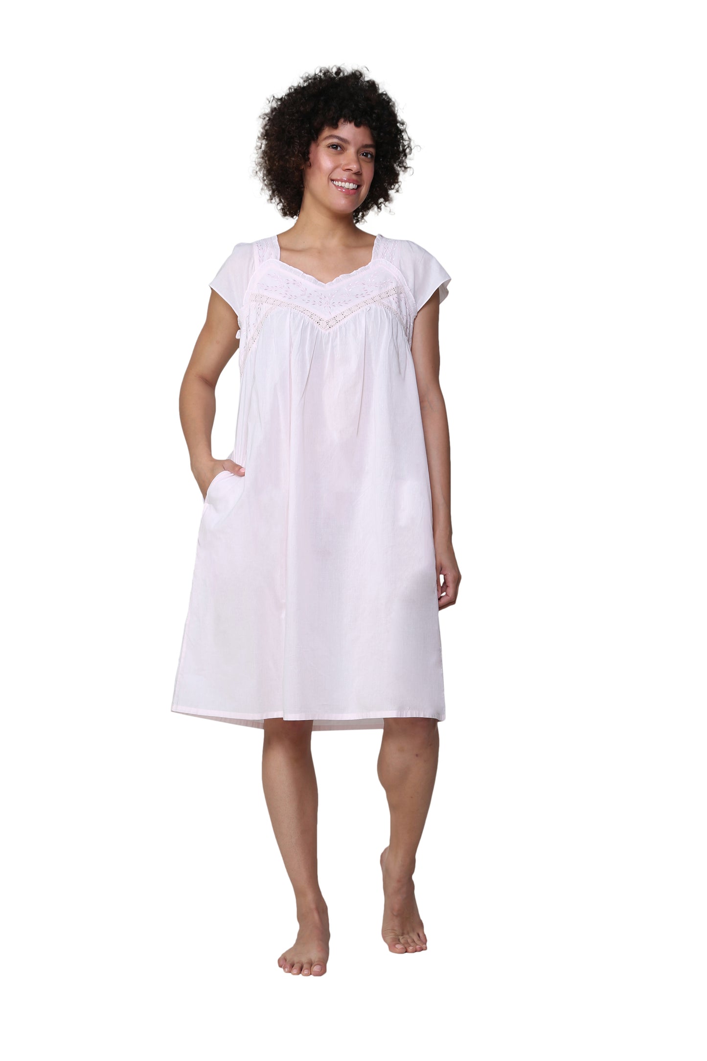 La Cera 100% White Cotton Embroidered Sweetheart Chemise - La Cera