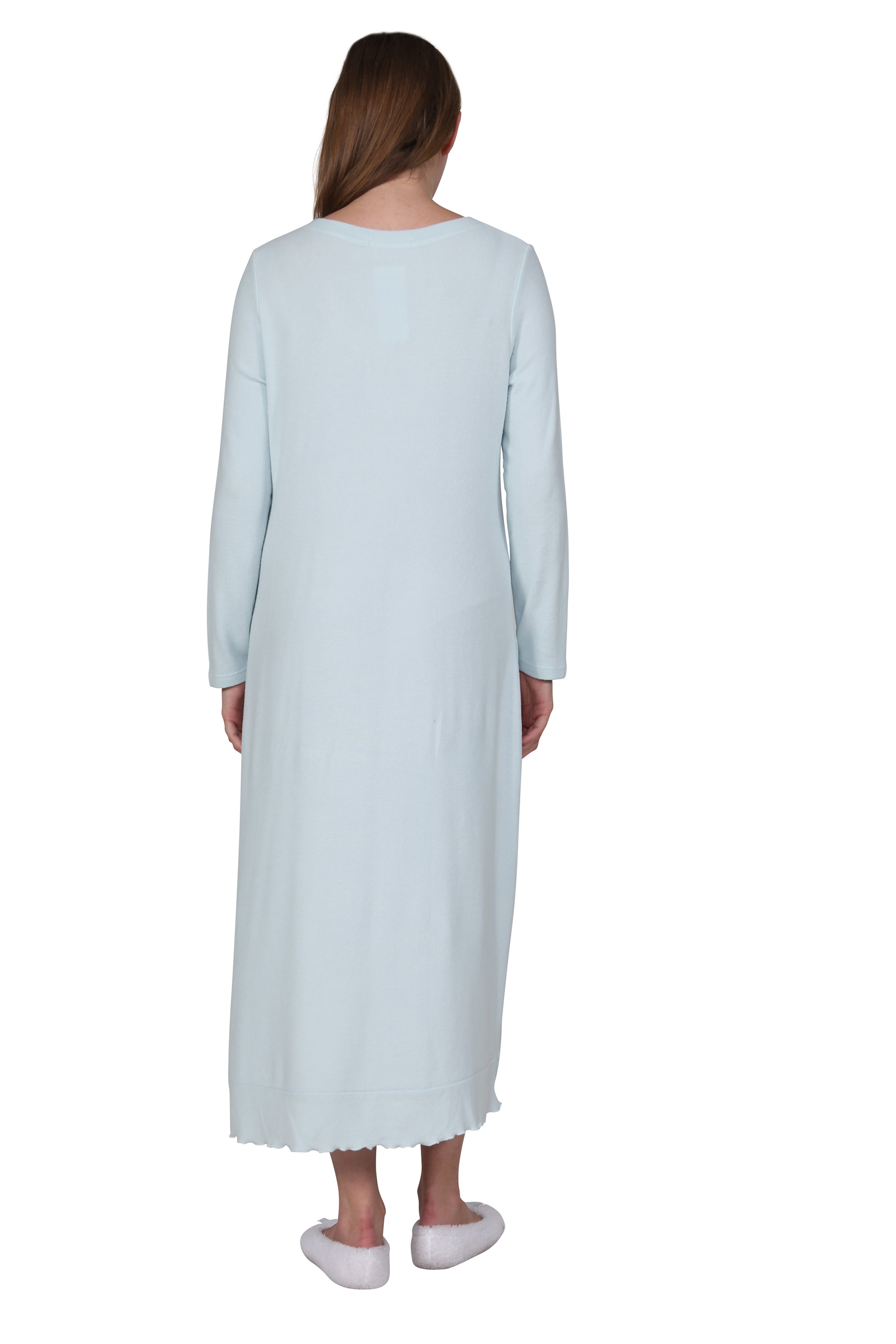 The Comfort Collection Snap Gown - La Cera