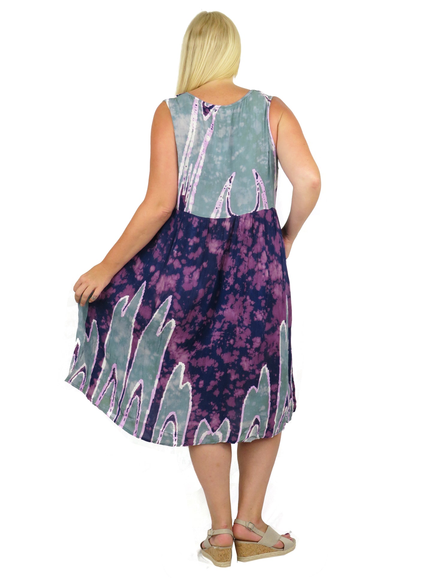 Vestido de cintura imperio con estampado abstracto de celadón morado de talla grande