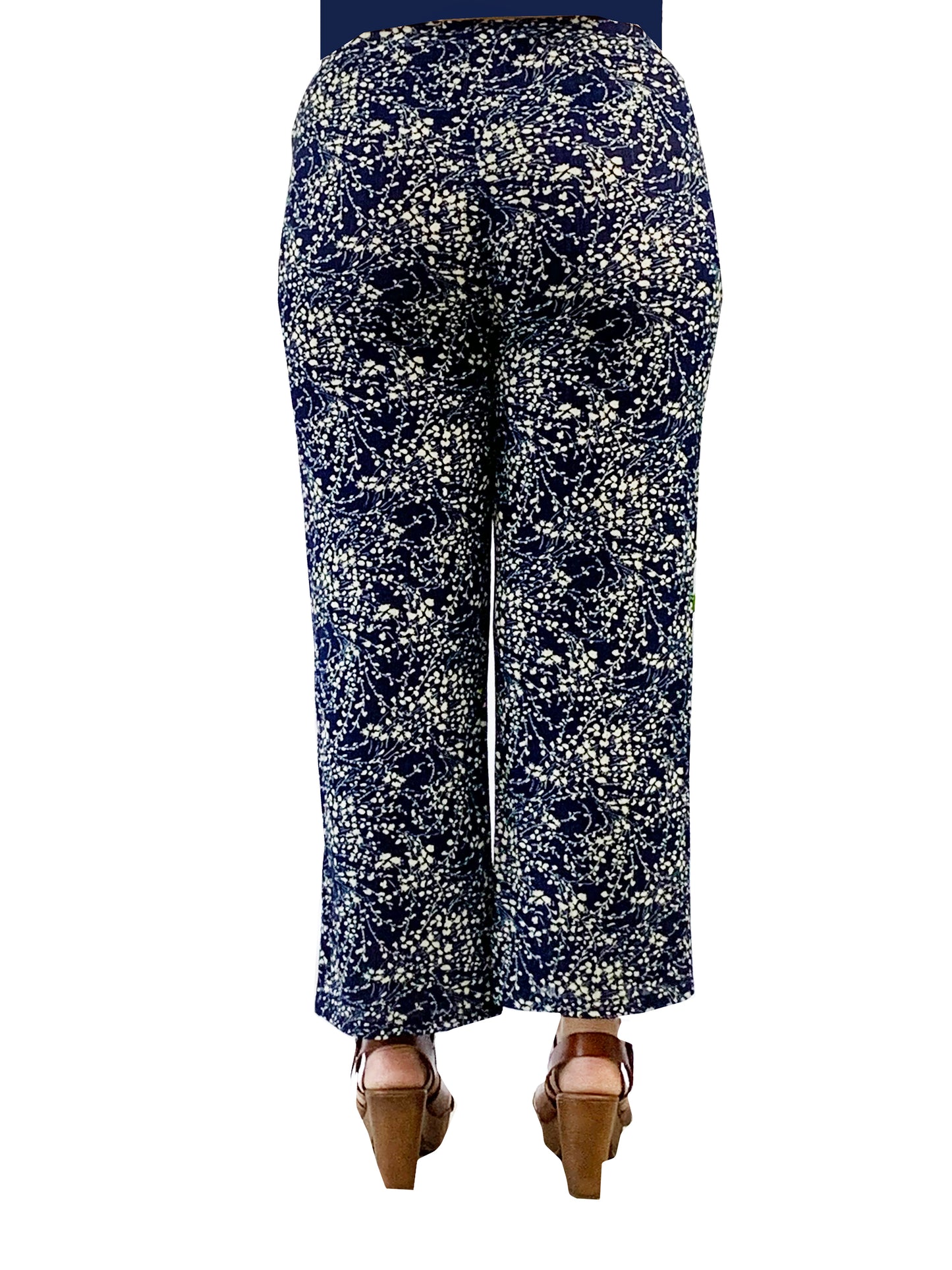 Plus Size La Cera Lucerne Floral Cropped Pant