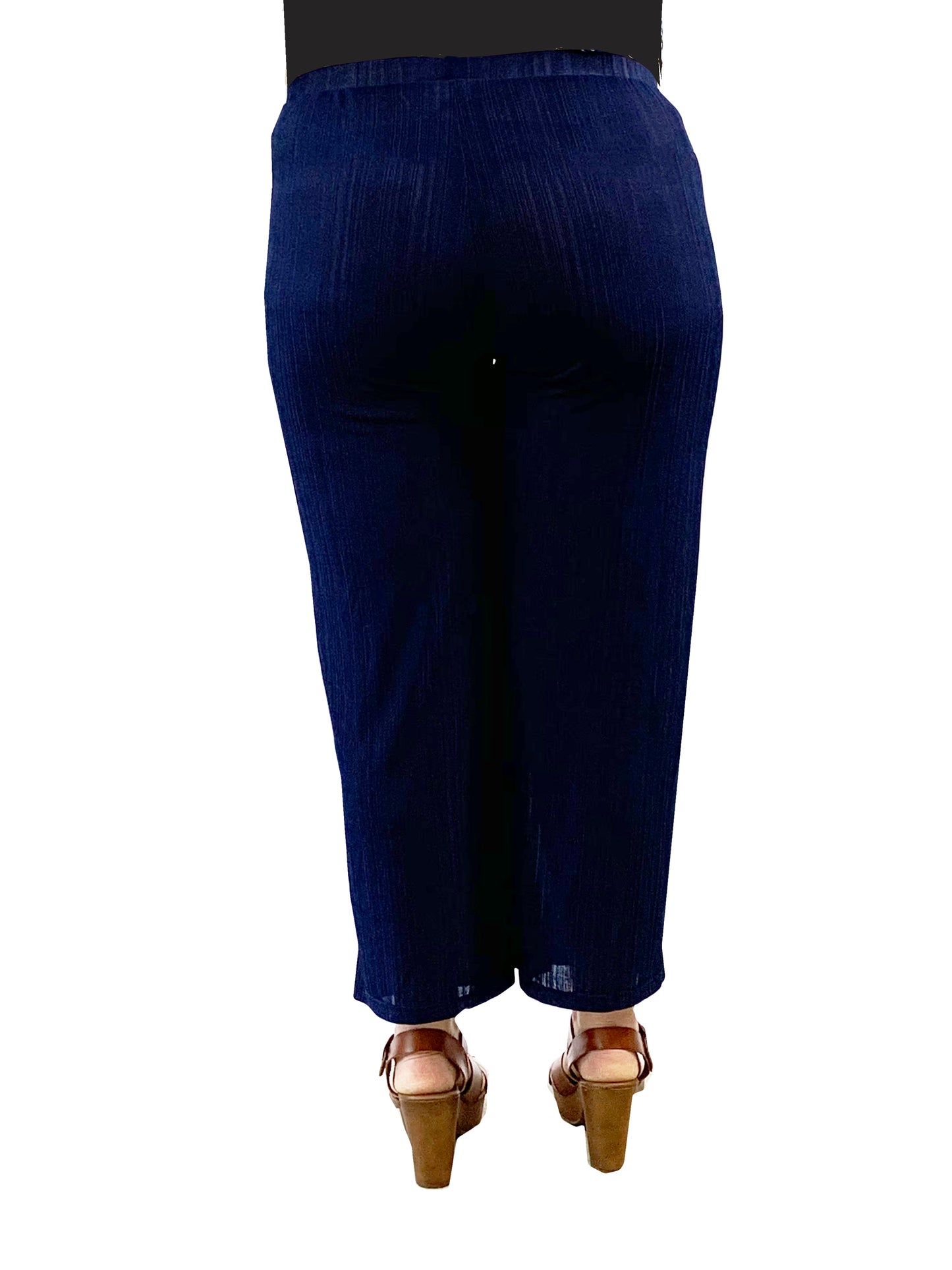 Plus Size La Cera Solid Cropped Pant